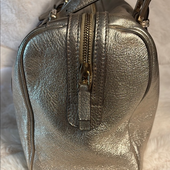 Gucci Gold Designer Women's Bag - Picture 5 of 12